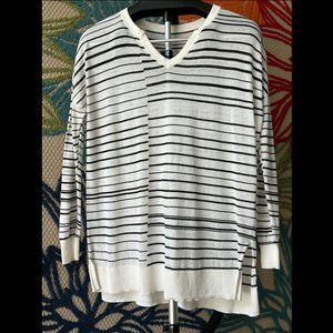 sold - CAbi Captain Sweater #5590 - Lightweight Cotton Blend - S